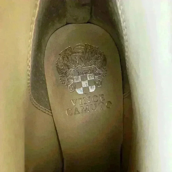 Vince Camuto Ginsel Snake Print Bootie Size 8 - Picture 9 of 10